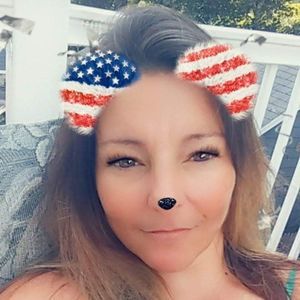 Meet your Posher, Jenn